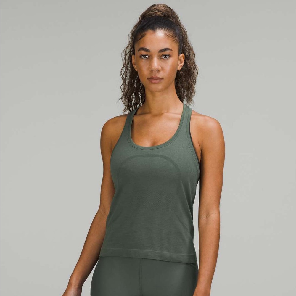 Lululemon Swiftly Tank Size 2 Green Athletic Running Yoga Pilates Pickleball